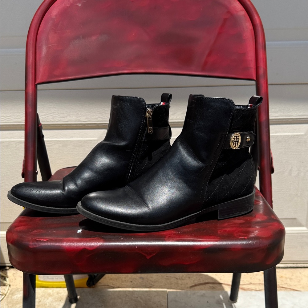 Tommy Hilfiger Black Ankle Booties